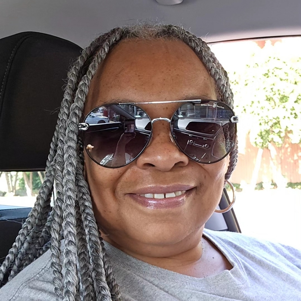 Meet your Posher, Christina